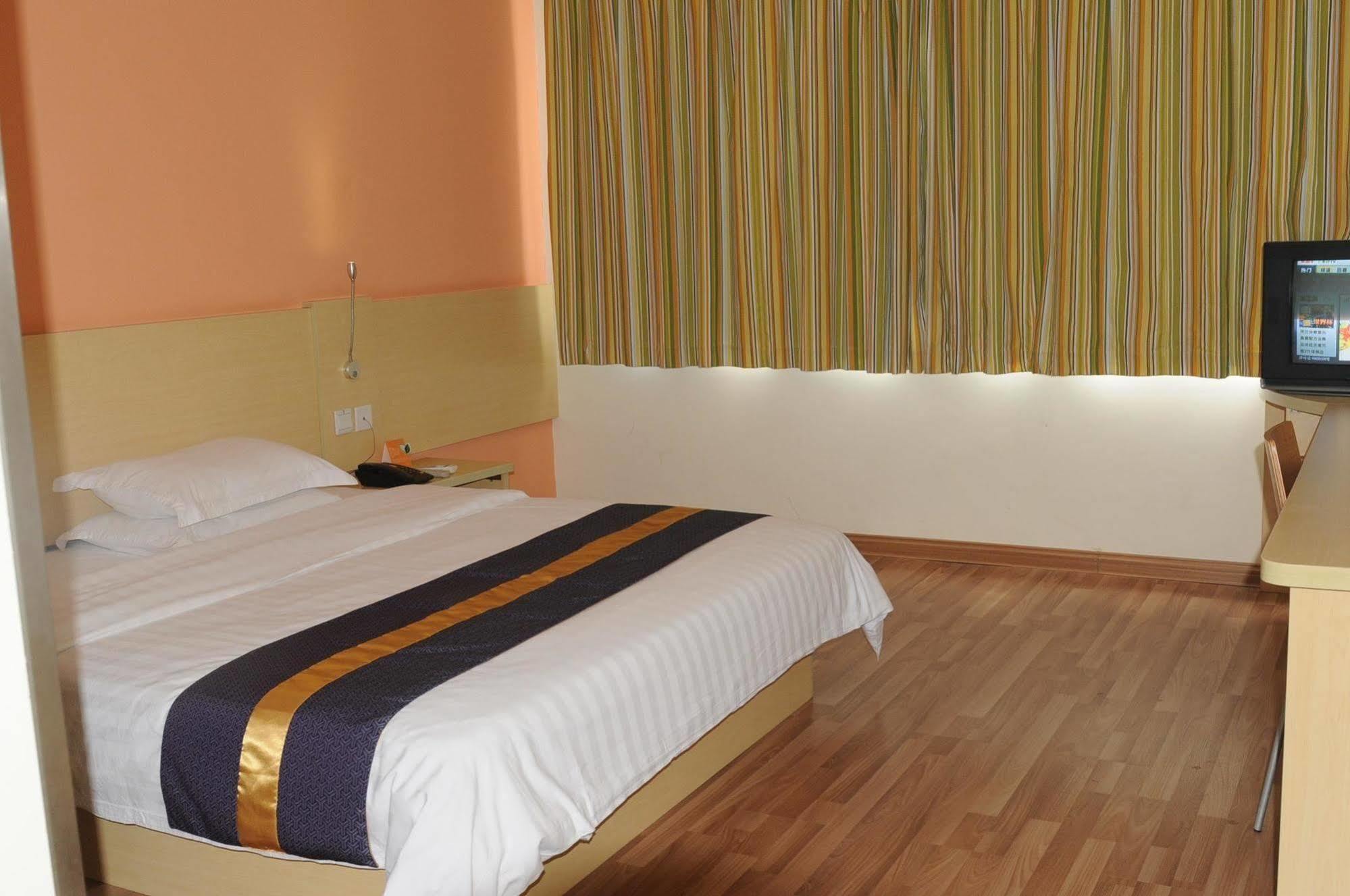 Yuanman Hotel Huizhou Yongwang Plaza ภายนอก รูปภาพ